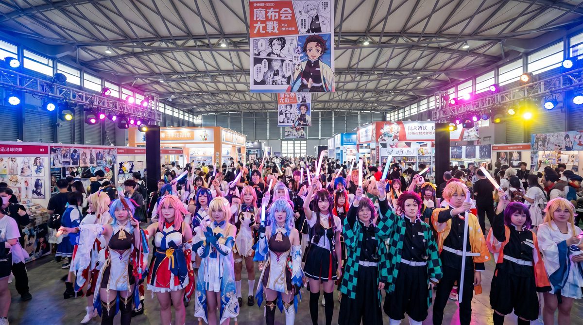 女上位骑乘动漫cosplay视频